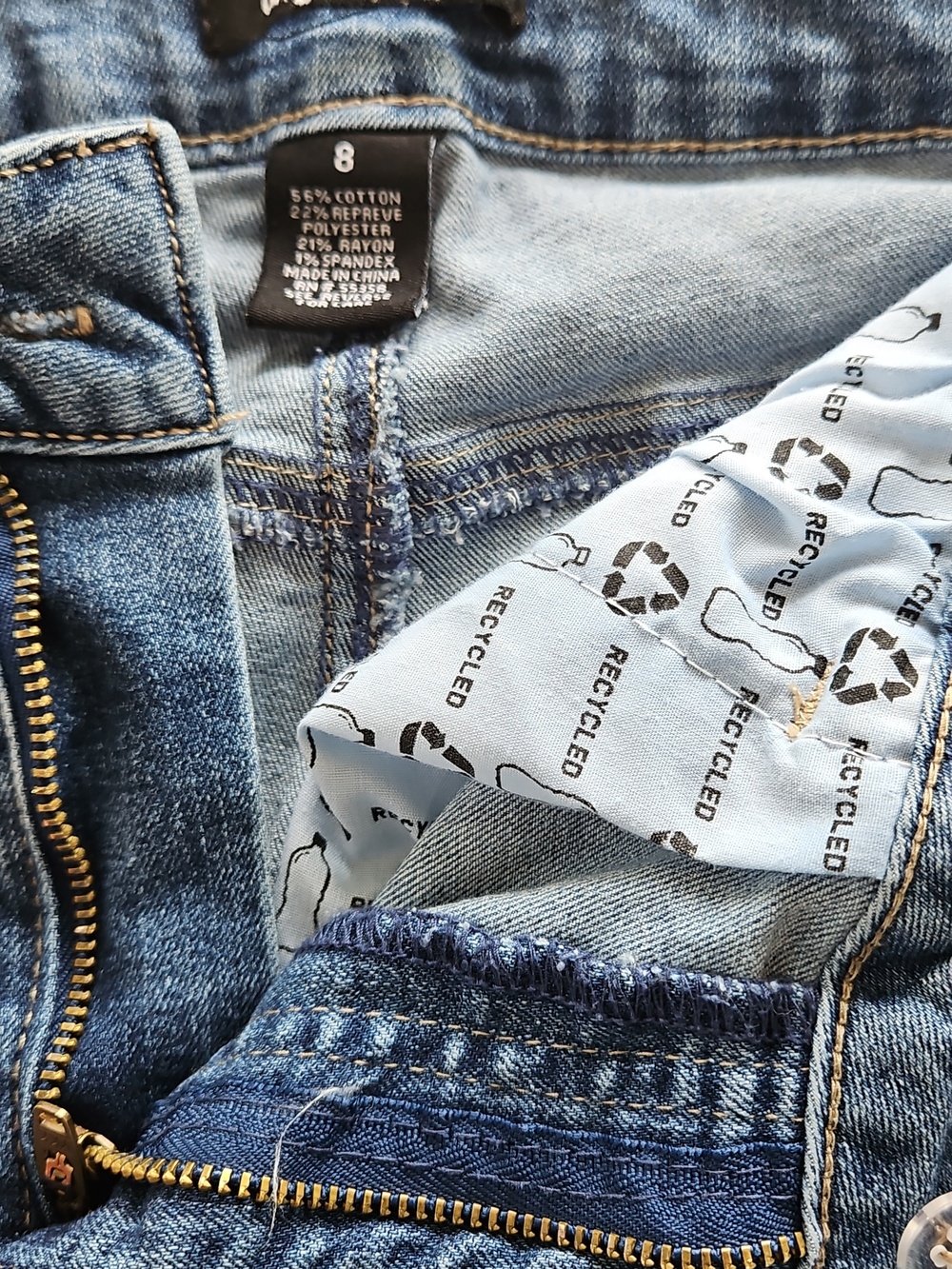 d. jeans Medium Blue Denim Shorts - Picture 4 of 4
